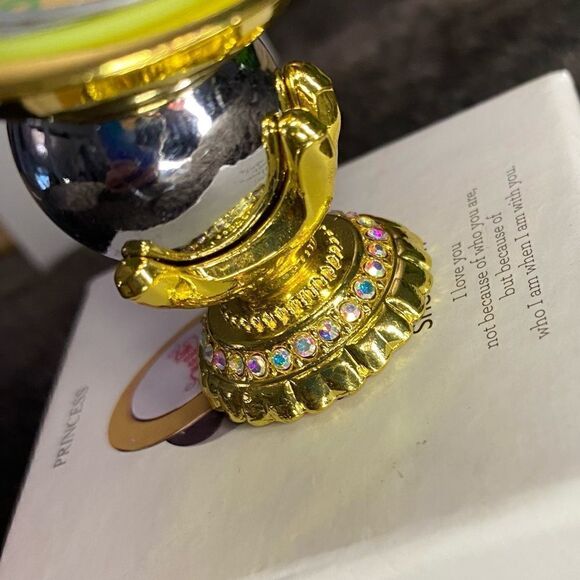 Magnetic phone mount    - Picture 3 of 5